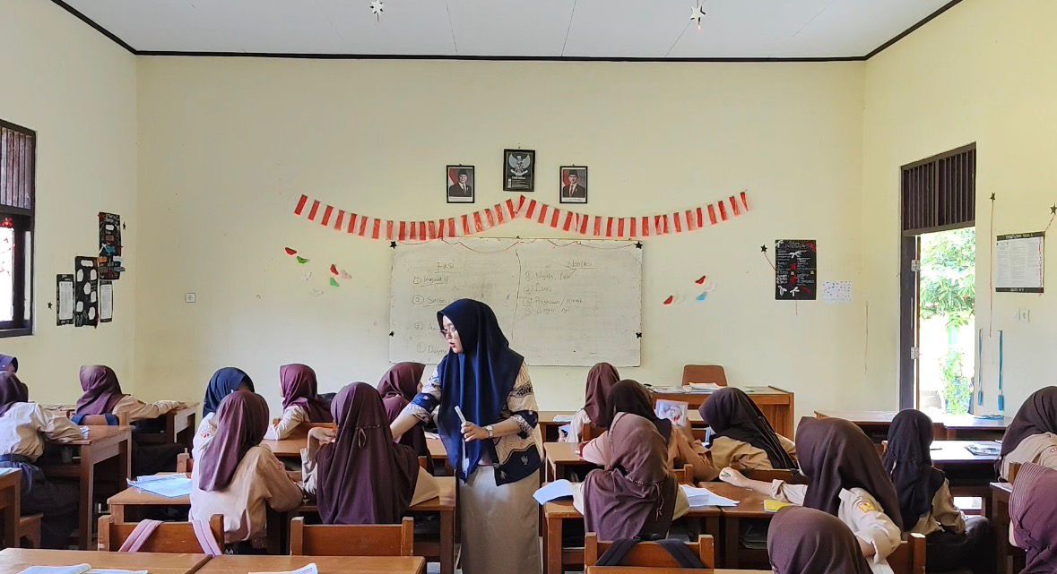 Dokumentasi praktik siklus 2 di kelas